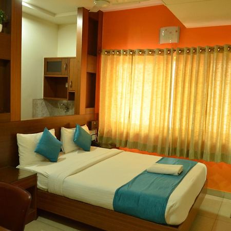 Cubbon Suites - 10 Minute Walk To Mg Road, Mg Road Metro And Church Street Bangalore Esterno foto